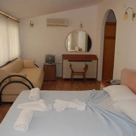 克尔曼酒店 3* Çeşme