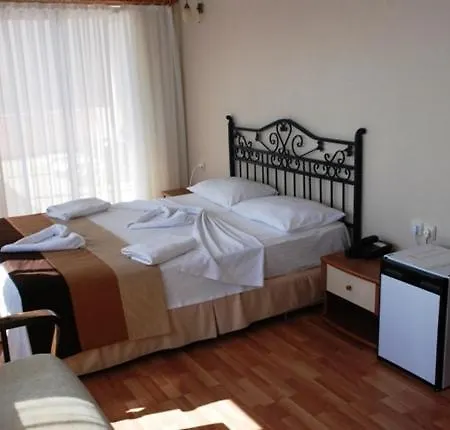 克尔曼酒店 3* Çeşme