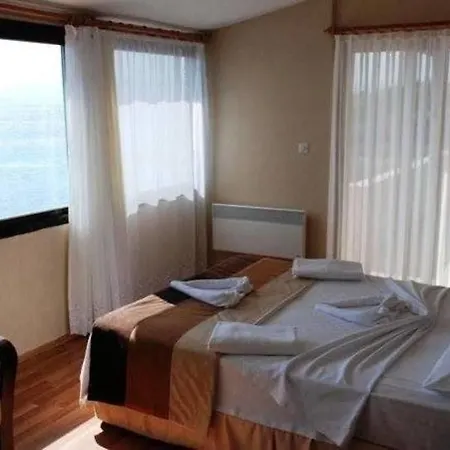 Kerman Hotel 4*