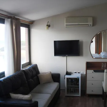 酒店 克尔曼酒店 Çeşme