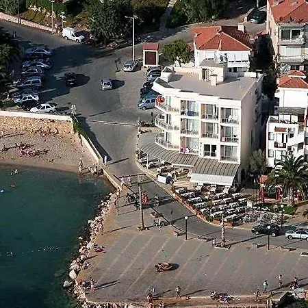 Hotel Kerman Cesme